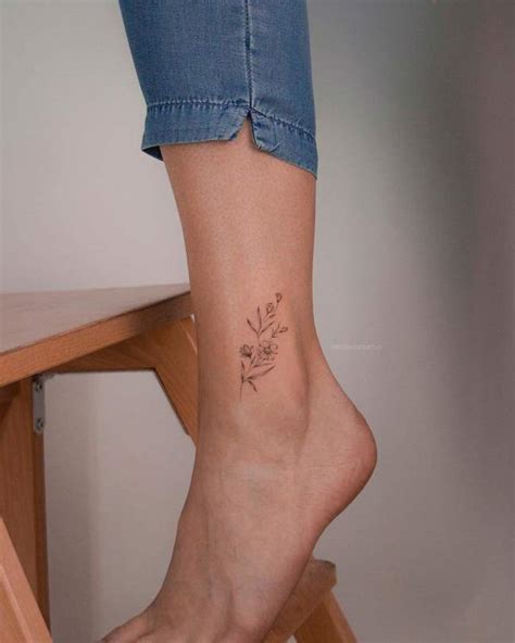 pecho hombro tatuajes para mujeres|50 tatuajes para mujer que querrás copiar: pequeños,。